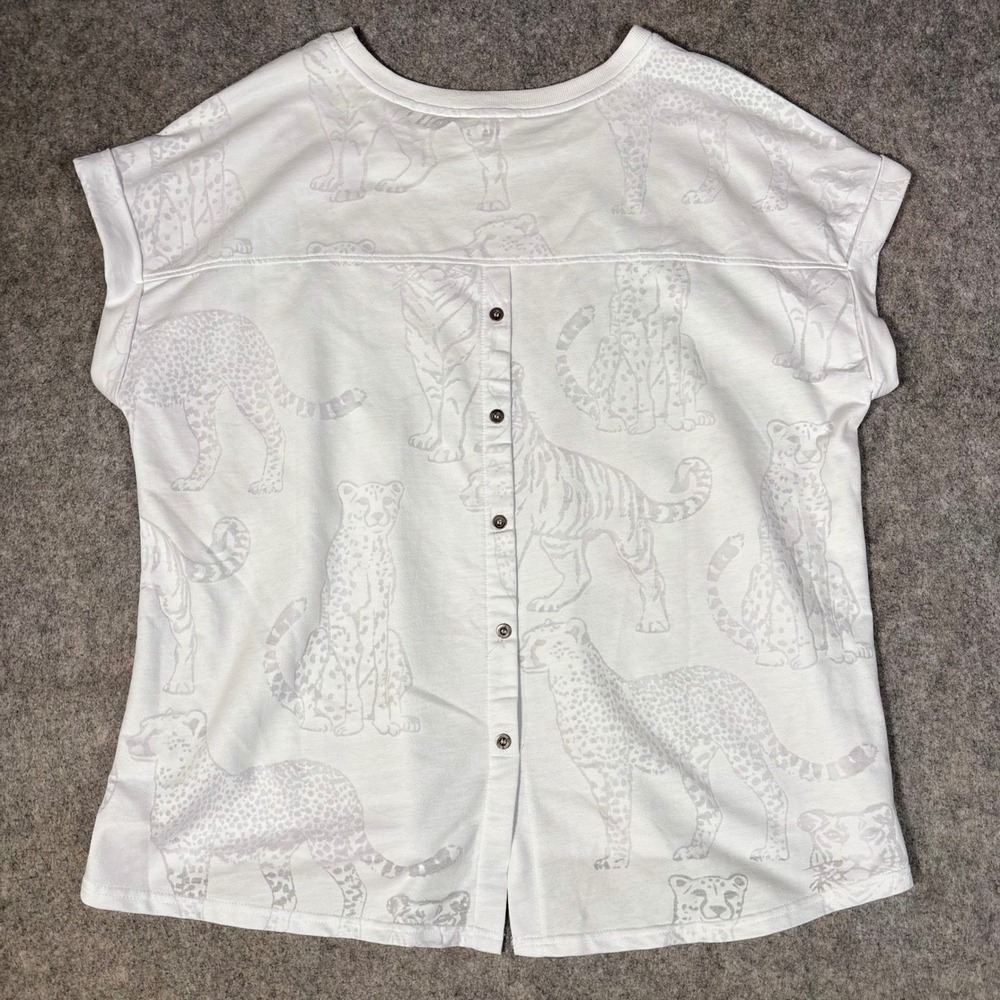 Jane + Delancey Top Women 1X White Animal Print Button Back Short Sleeve Tee